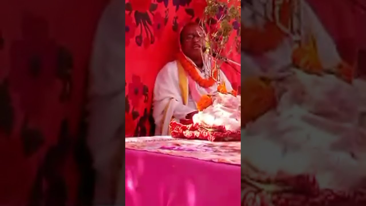 পঞ্চ ভূতের দেহ তত্ত্ব নিয়ে আলোচনা করছেন শ্রী ইন্দ্রজীত প্রভু, স্থান : মেশারডাঙ্গা, তালা, সাতক্ষীরা। 