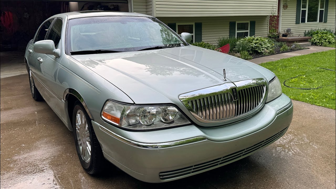 Top Things I Have Most Enjoyed About Owning my 2007 Lincoln Town Car Signature Limited