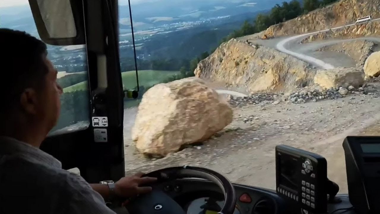 Autobusom na horu Butkov pútnické miesto.