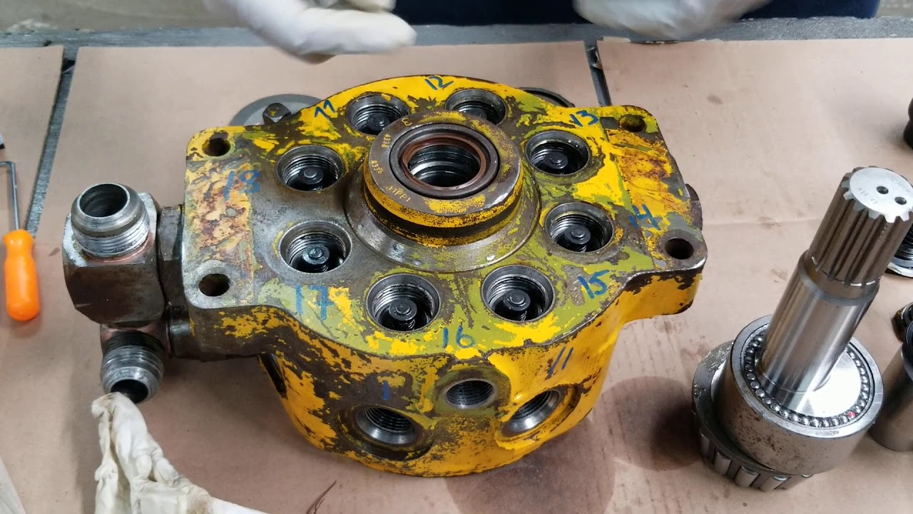 John Deere  hydraulic pump tips