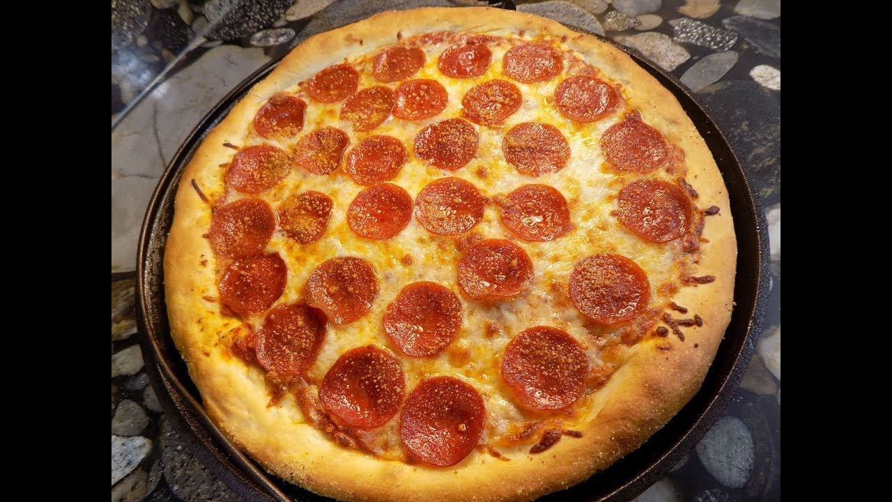 Cast Iron Pizza in a 19th Century Pizza Pan