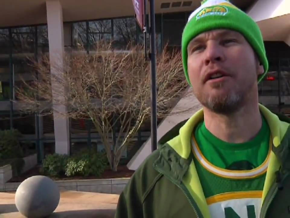 Kenny Mayne & Jeff Ament Save the Space Needle