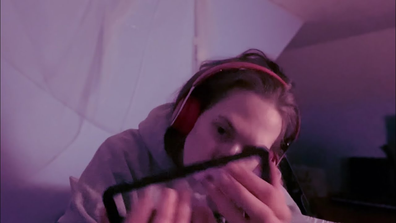 Tapping & Clicky Whispers (Fast ASMR)