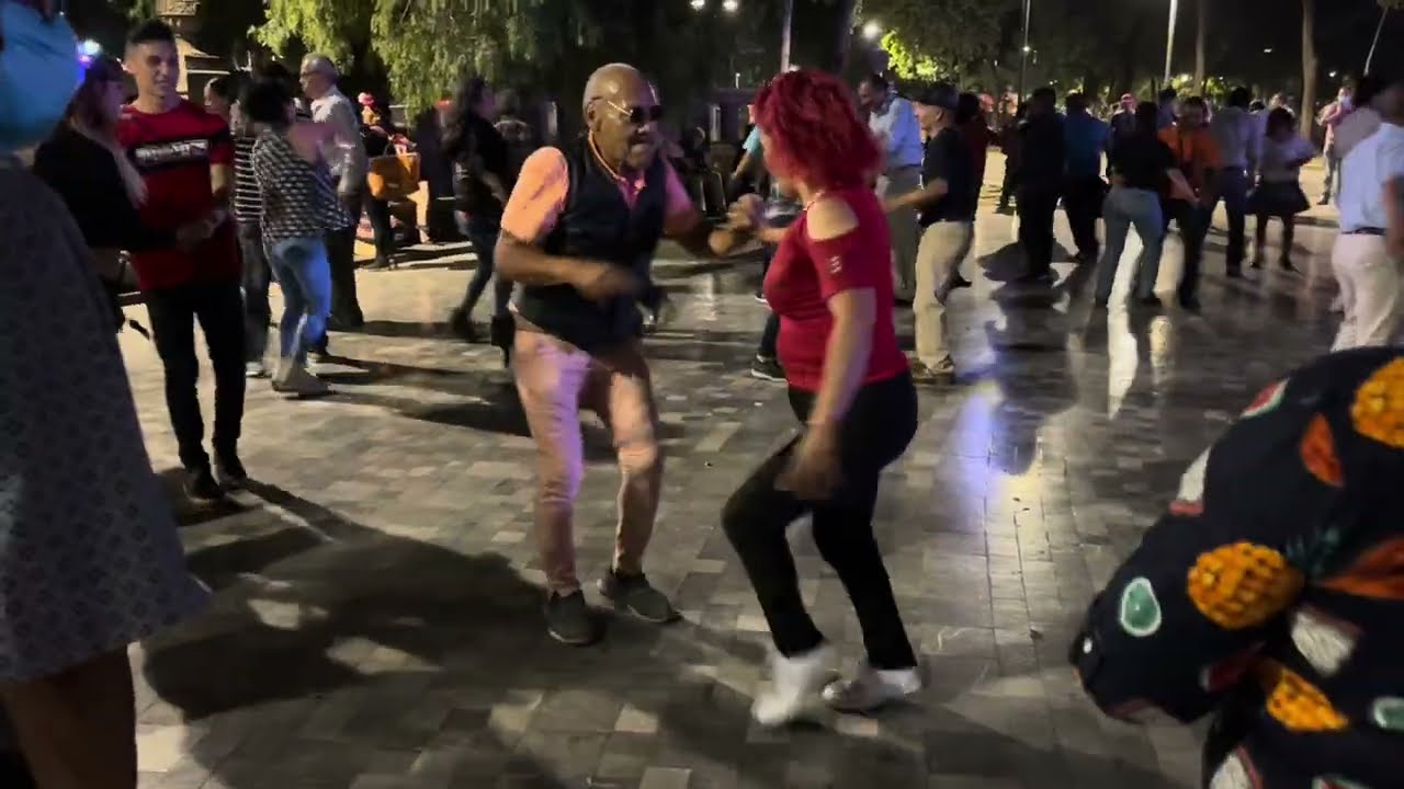 Bailongo en la Alameda 3.