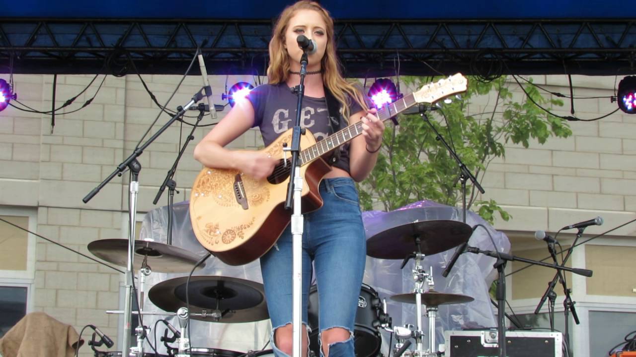 Kalie Shorr 