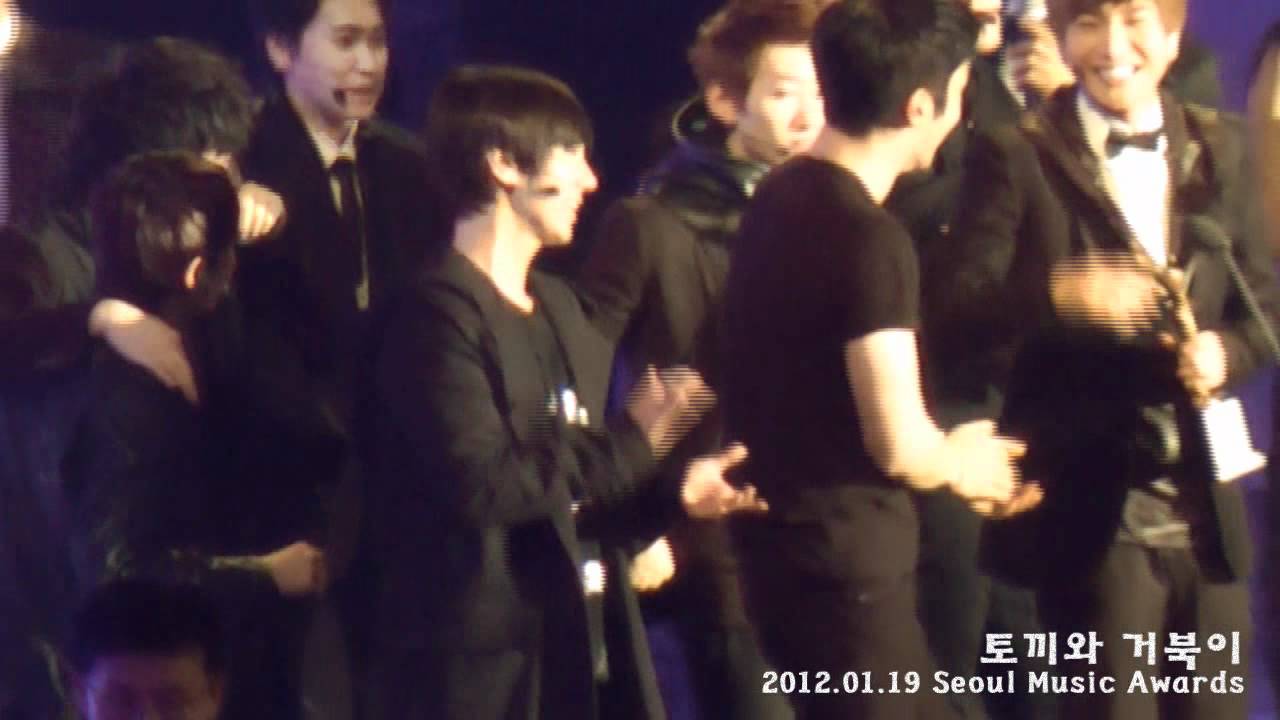 [Yesung] 12.01.19 Super Junior - SMA Wining a Grand Award
