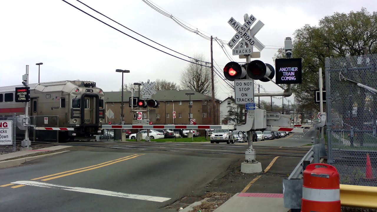 (4K) !Danger, Another Train Coming!