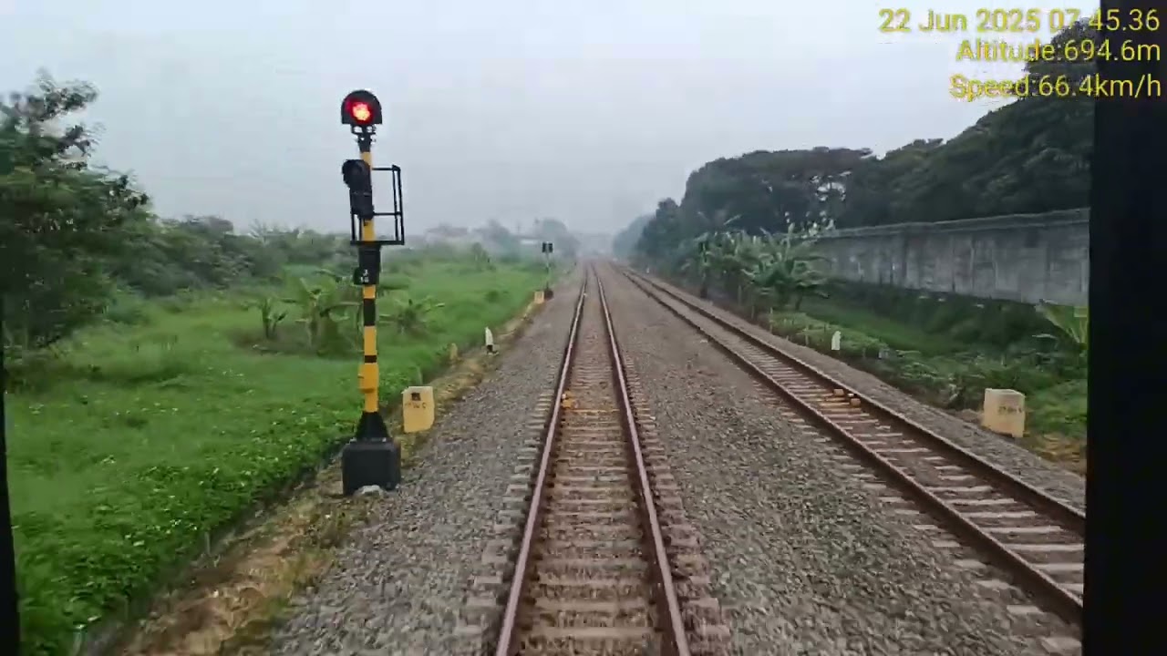 Bandung - Cicalengka | Lintas Double Track baru yang cukup enak buat ngebut