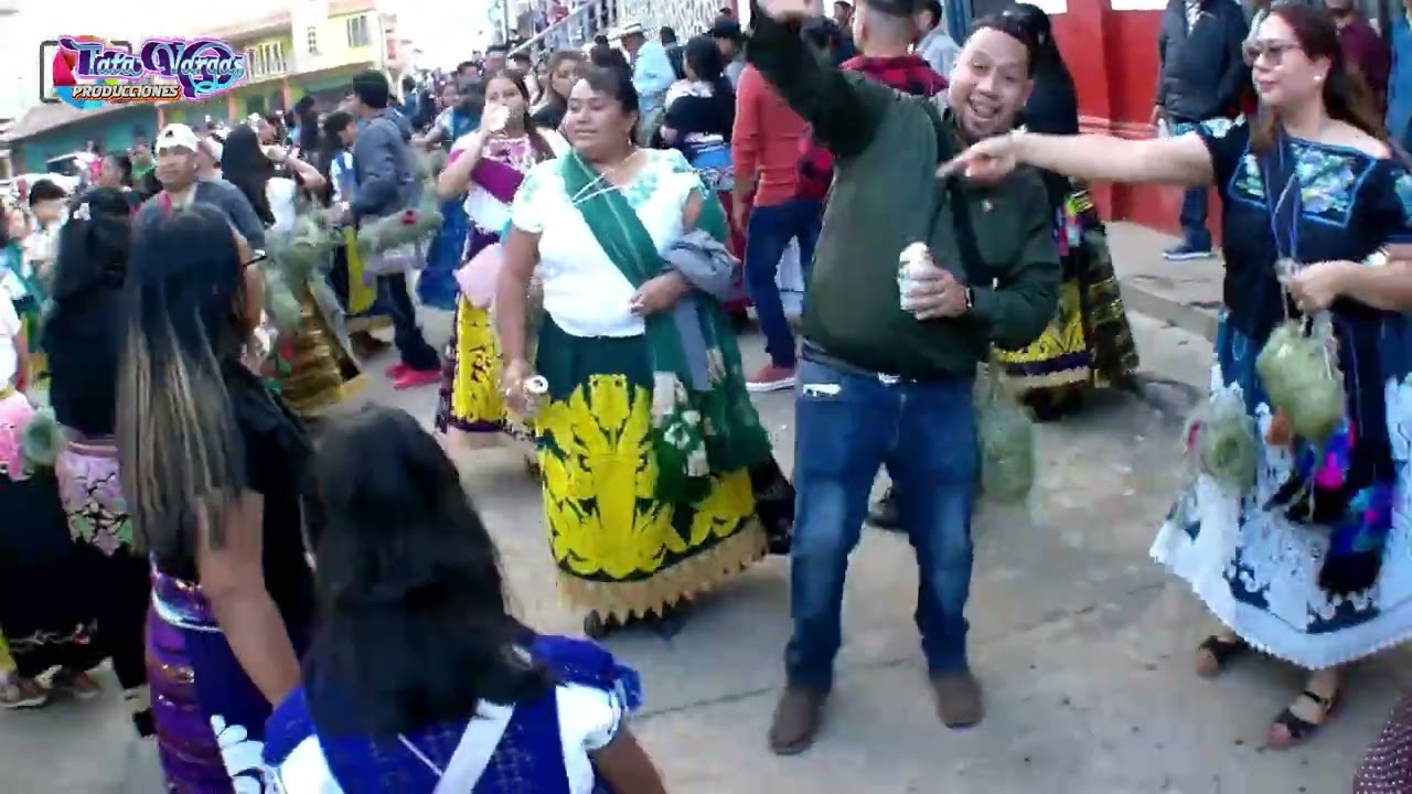 LA NAVIDAD EN SAN ANDRES TZIRONDARO PARTE 2