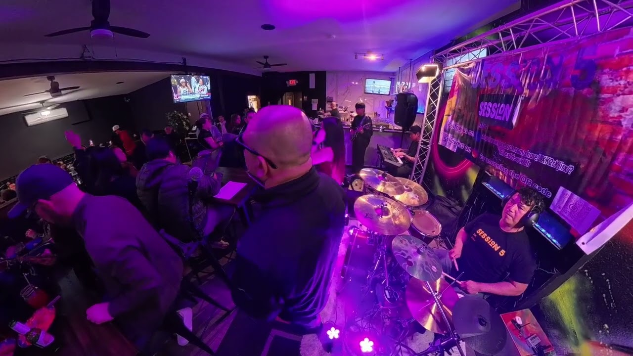 Session 5 live at Narra Bar and Resto I don't wanna wait (cover) 