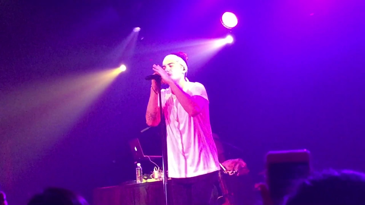 WILLIAM SINGE LIVE 2017- LOVE YOU LIKE ME (Original Song)