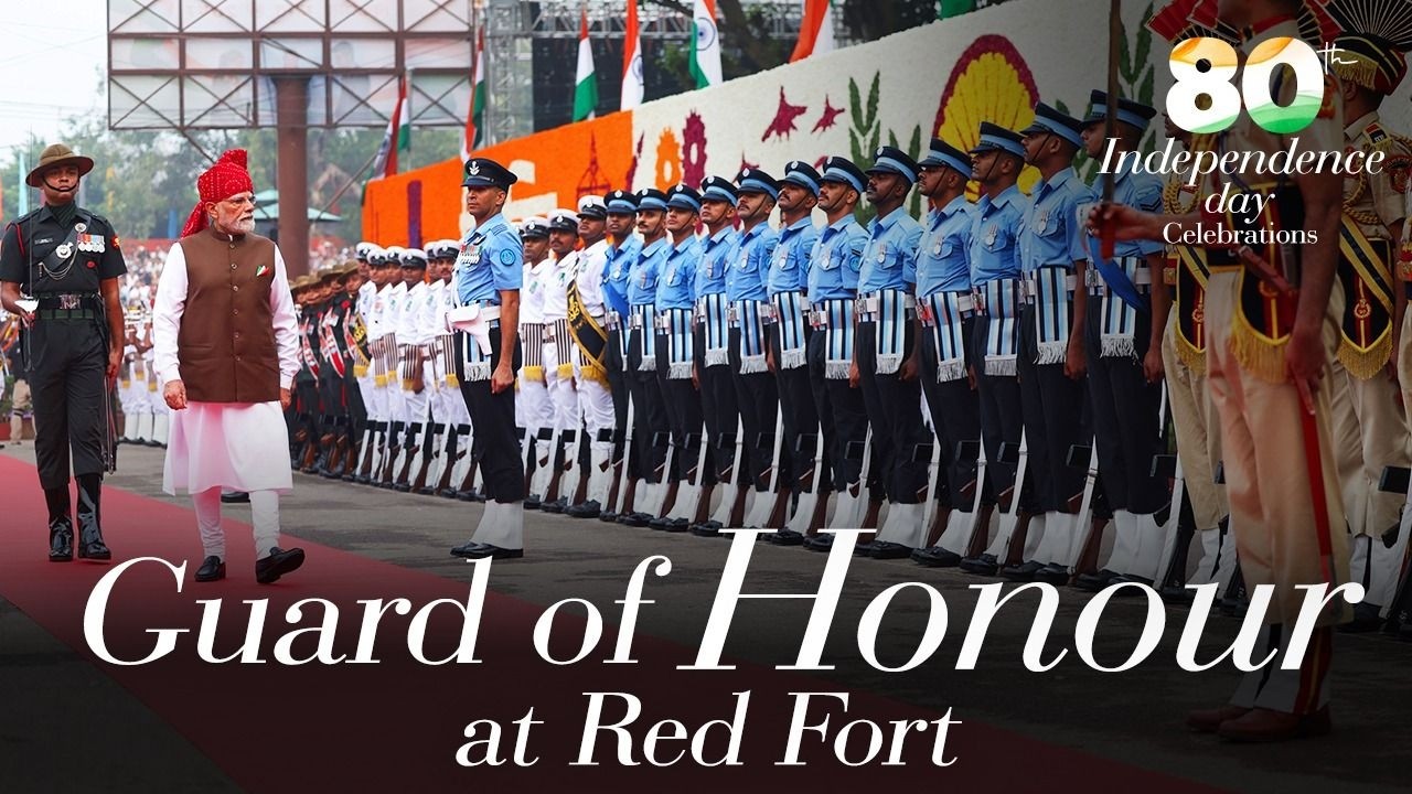 PM Modi inspects the Guard of Honour at Red Fort on 80th Independence Day 2026