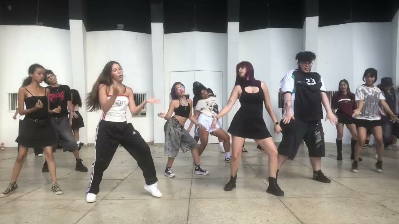 RANDOM PLAY DANCE - CONCHA ACÚSTICA III. - PARTE 1 ( VERSÃO NÃO OFICIAL )