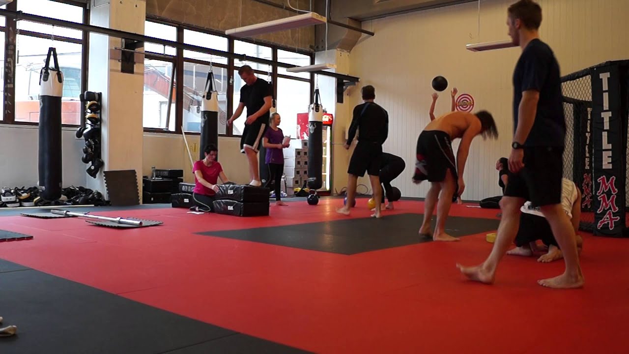 Trening p&aring; Spartacus MMA-Vennesla