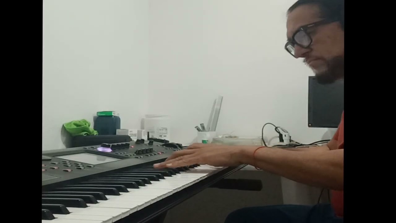 HOY EL AIRE HUELE A TI--- FELIPE LÓPEZ DEL PRADO--- EL PIANO MAESTRO