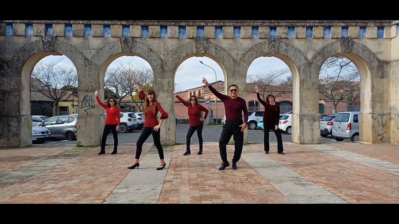 Bruno Mars - I Just Might /Balla con Luis /FT Dario Rosa Enza Fina Nella