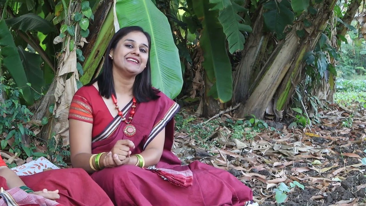 “सोनियाच्या हिंदोळ्यावर १” “एला तू गाये देला तू दूध