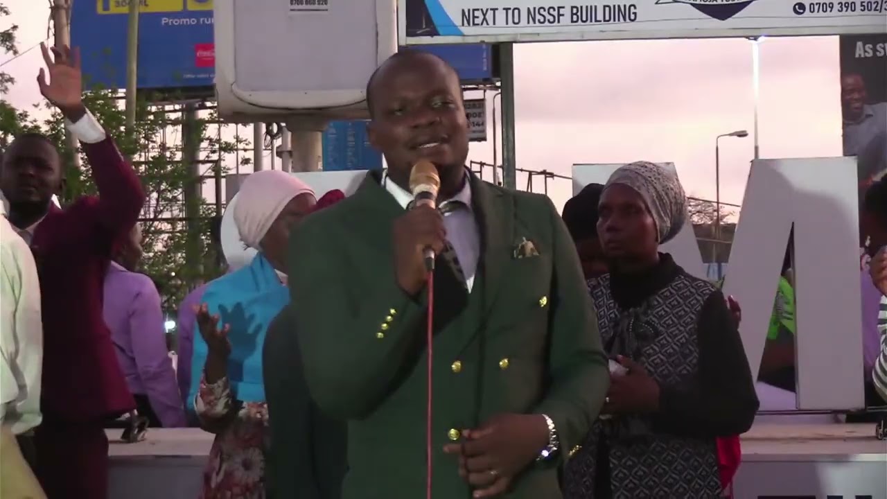 POWERFUL WORSHIP SESSION BY PASTOR GABRIEL_-_MOMBASA COUNTY WORSHIP EXTRAVAGANZA