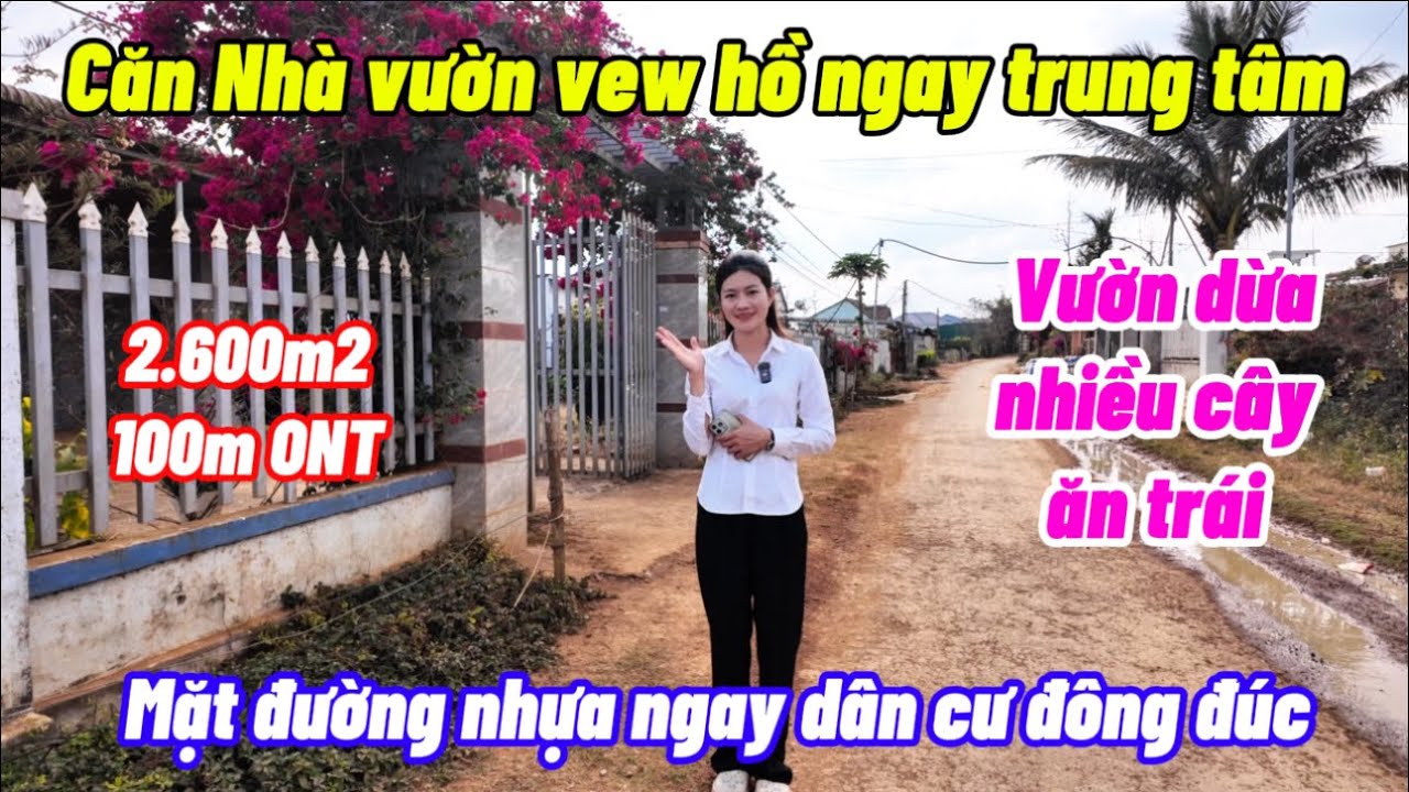Cần tiền bán gấp căn Nhà bám hồ ngay trung tâm ngay dân cư sầm uất.Mua để nghỉ dưỡng quá đẹp.