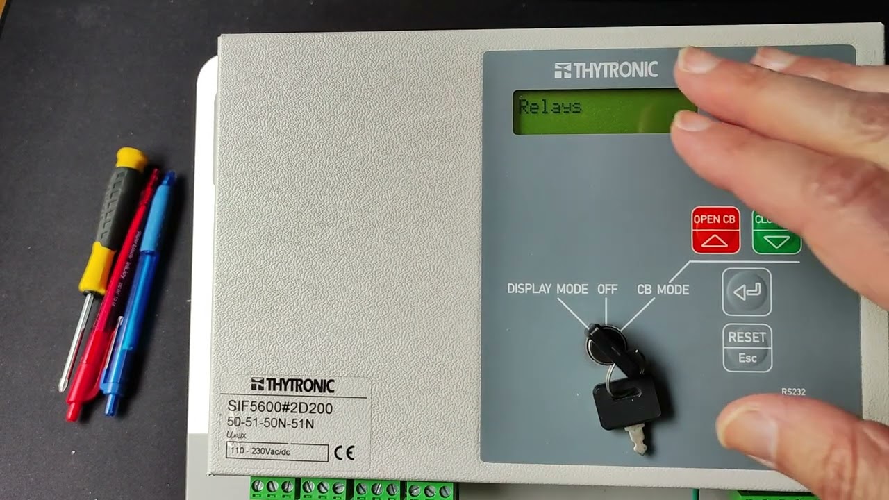 Relè Thytronic - Navigare nei menu e consultare i parametri