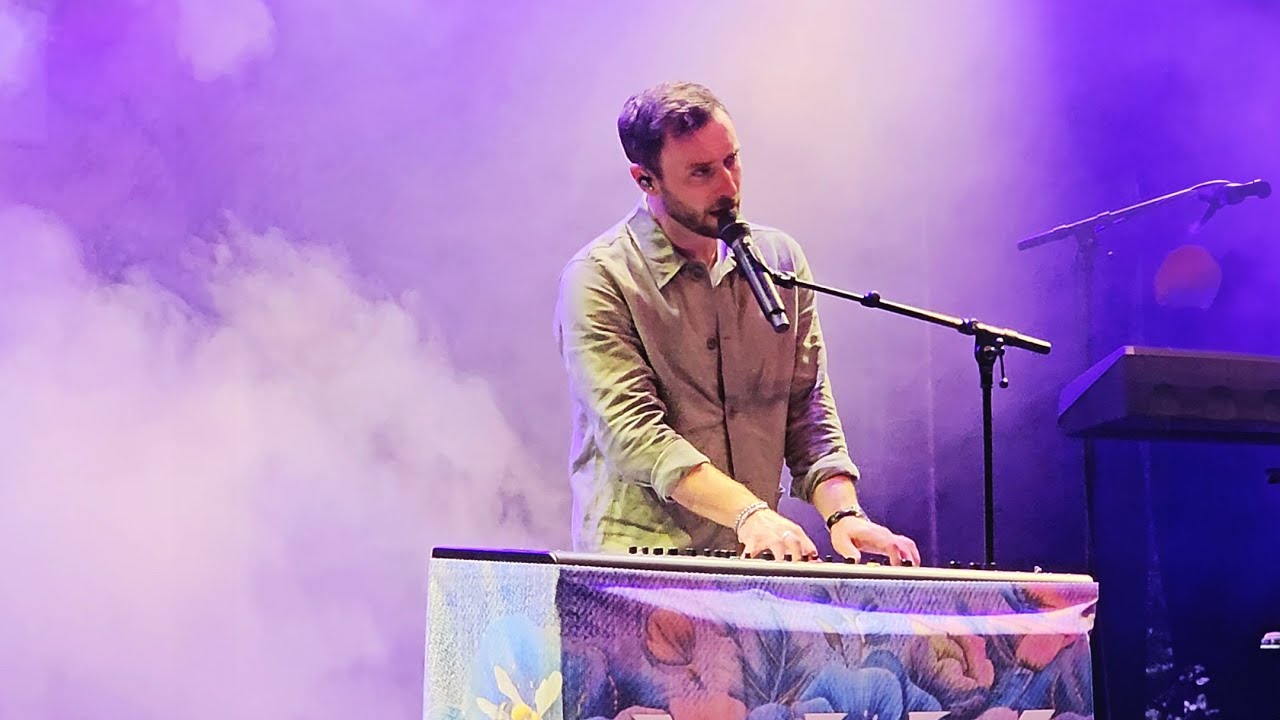 Måns Zelmerlöw - Walk With Me (Trollhättan 2024)