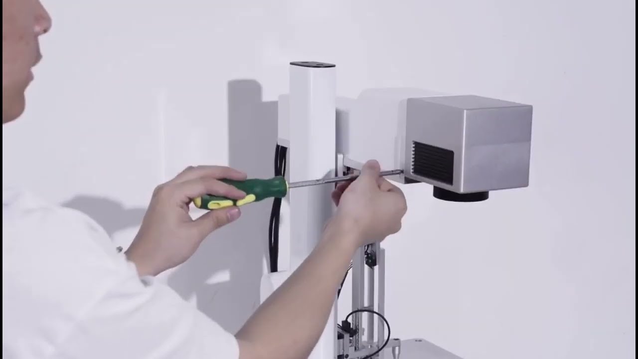 How to remove and install the laser source