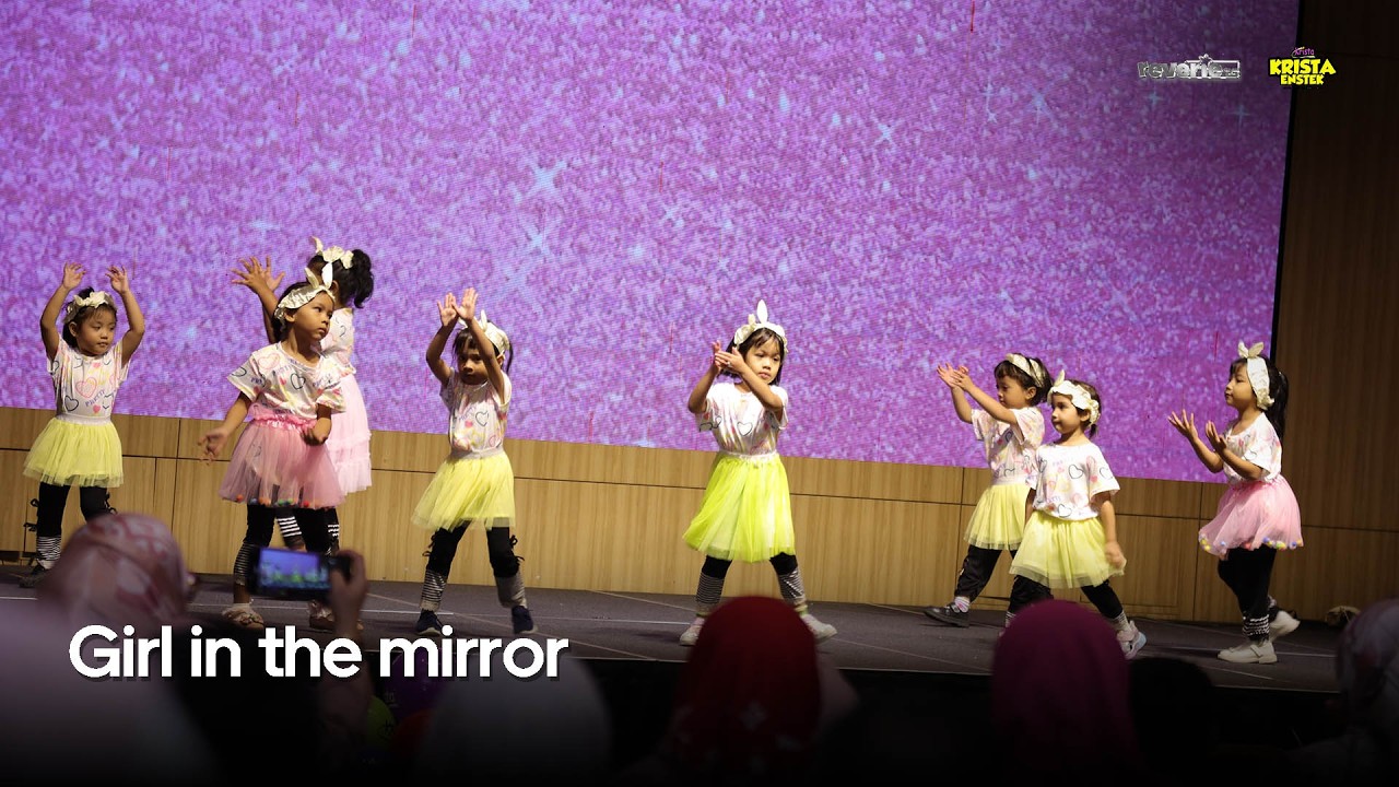 Girl in the mirror // REVERIE 2025