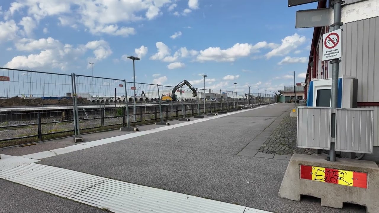 Varberg Järnvägsstationen runt om där, arbete pågår 2025 09 10