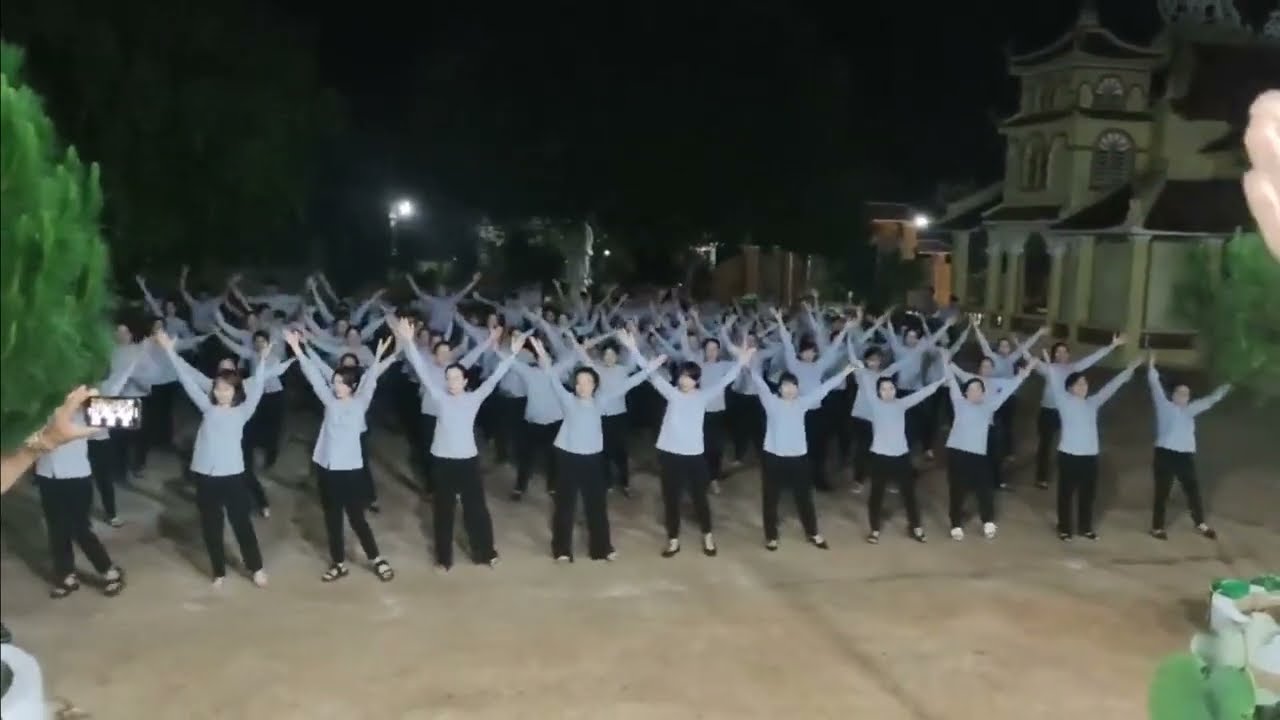 Dân vũ - Đồng diễn: Gia đình Phật tử Việt Nam - Nhạc Võ Tá Hân - Thơ Mặc Giang