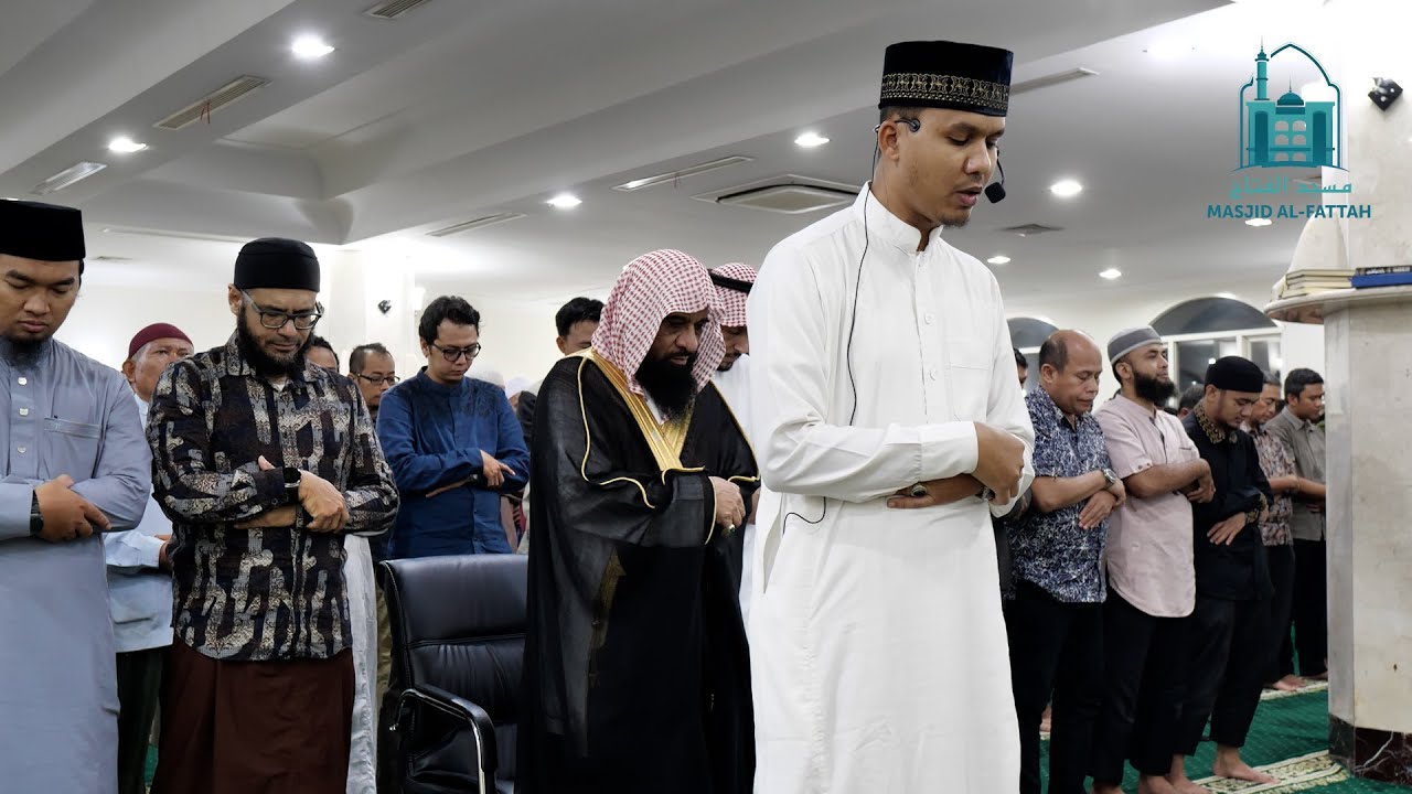 SHALAT MAGHRIB BERSAMA KEPALA KEDUTAAN ARAB SAUDI | SYAIKH SOLAH UMAR SA'ID - SURAT AL-HUJURAT 10-13