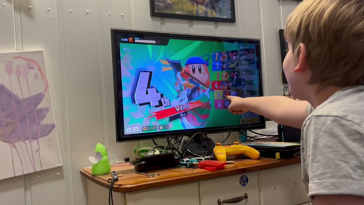 Väinö pelaa Kirby air riders