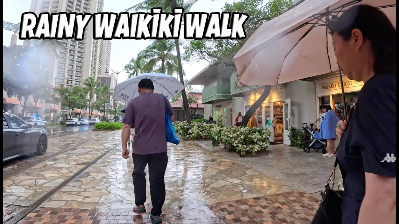 Rainy Waikīkī Walk — International Market Place to Kapiʻolani Park (Dec 2025)