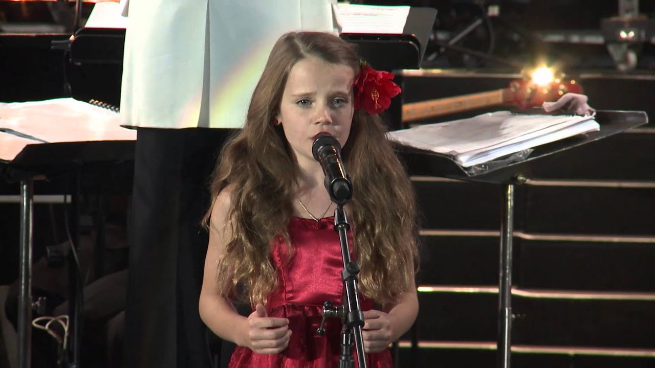 Amira Willighagen - 