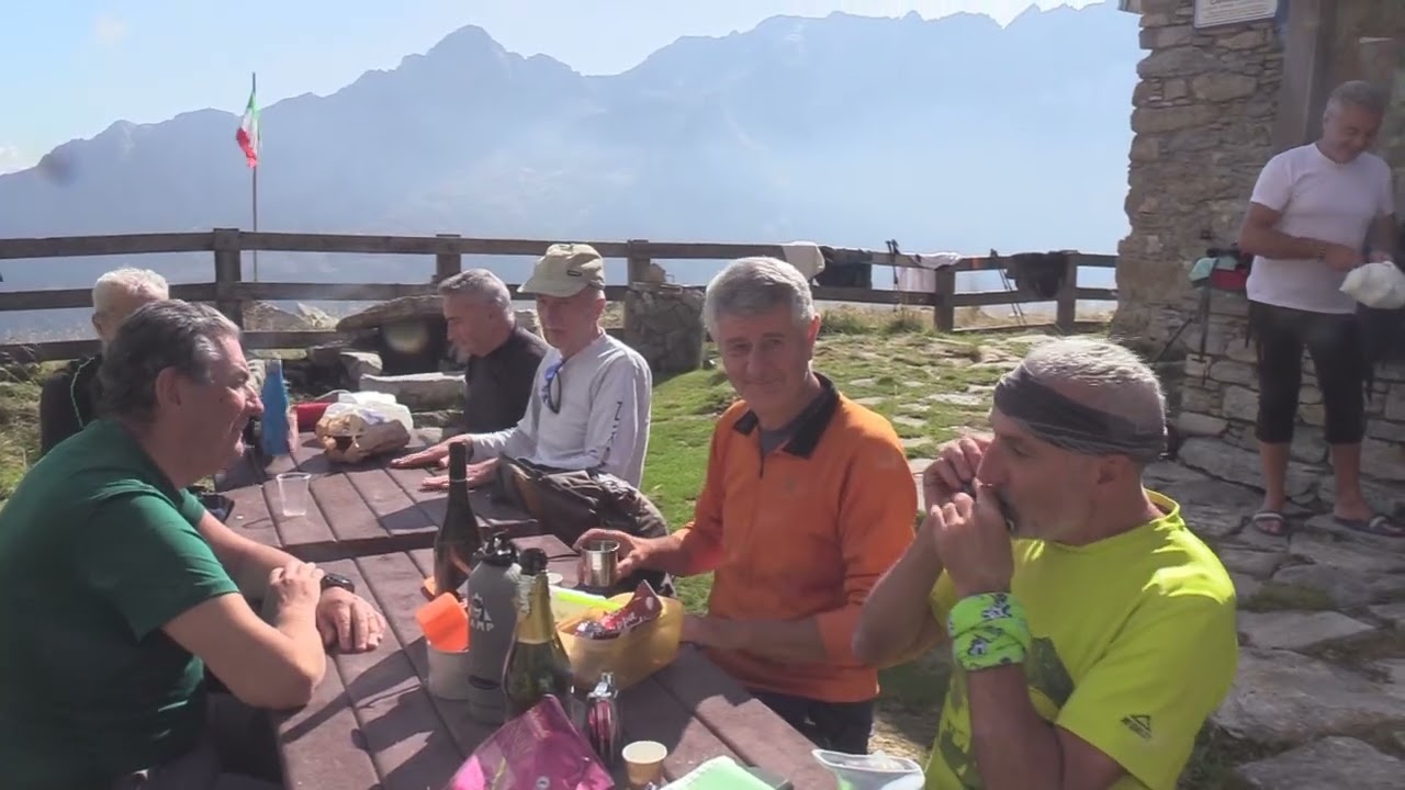 CAPANNA COMO E LAGO DARENGO