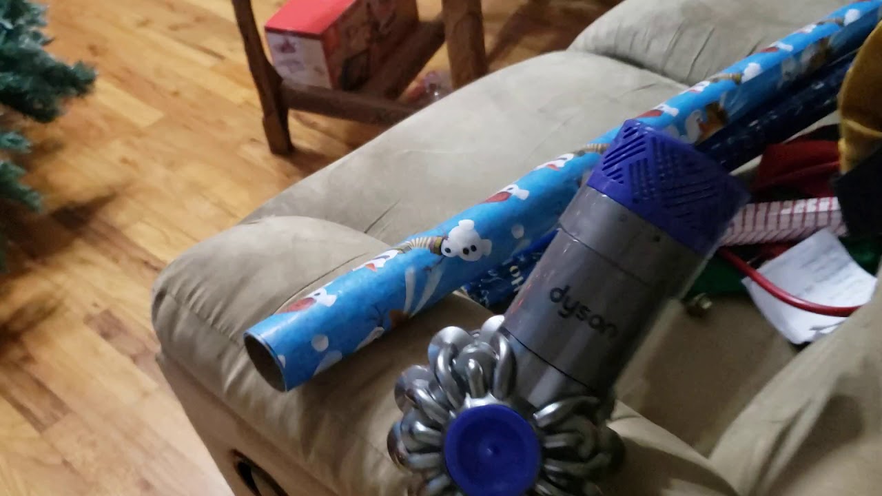 dyson v6 absolute soft roller Clean ahead review