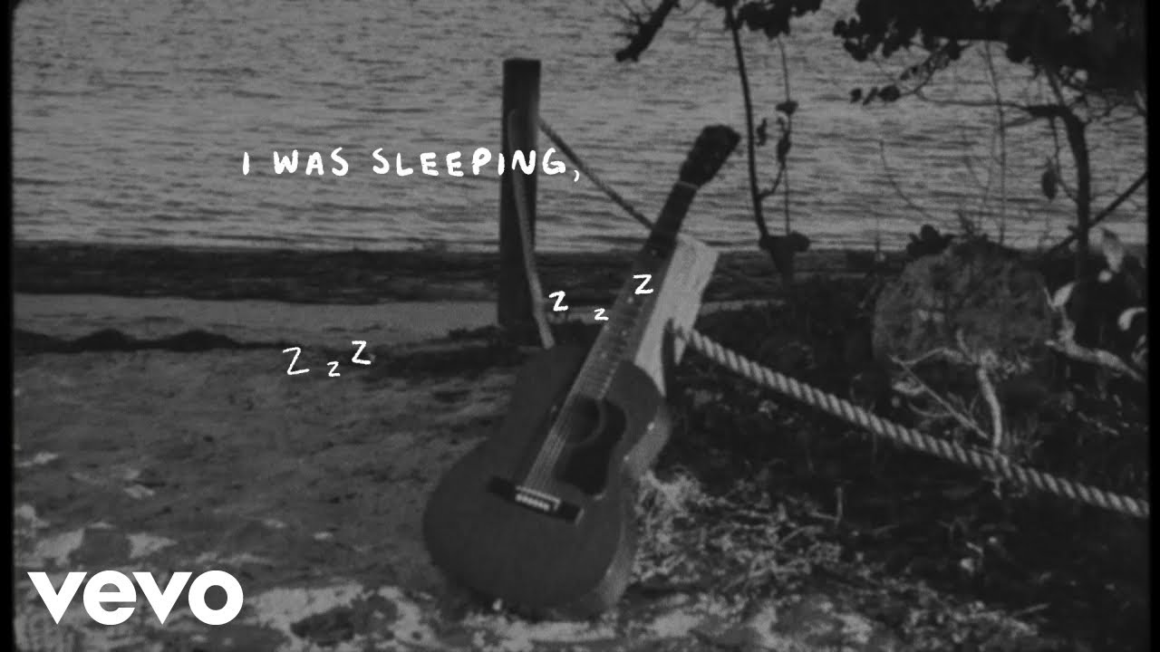 Gigi Perez - Sleeping (Lyric Video)