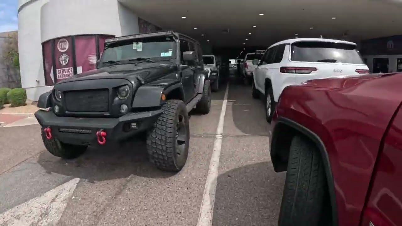 Jeep Grand Cherokee goes to dealer // Saab 92x goes for custom exhaust work