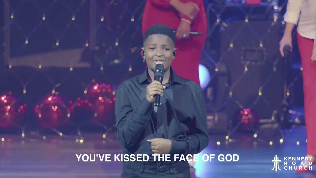 🎤 Lead: Maxwell (age 11) 🎵 Song: 'Mary Did You Know'