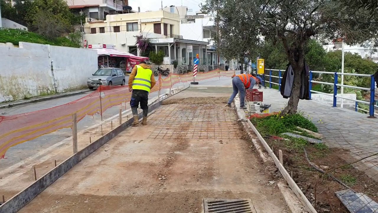 Μεγαλώνει το πεζοδρόμιο στον παραλιακό δρόμο
