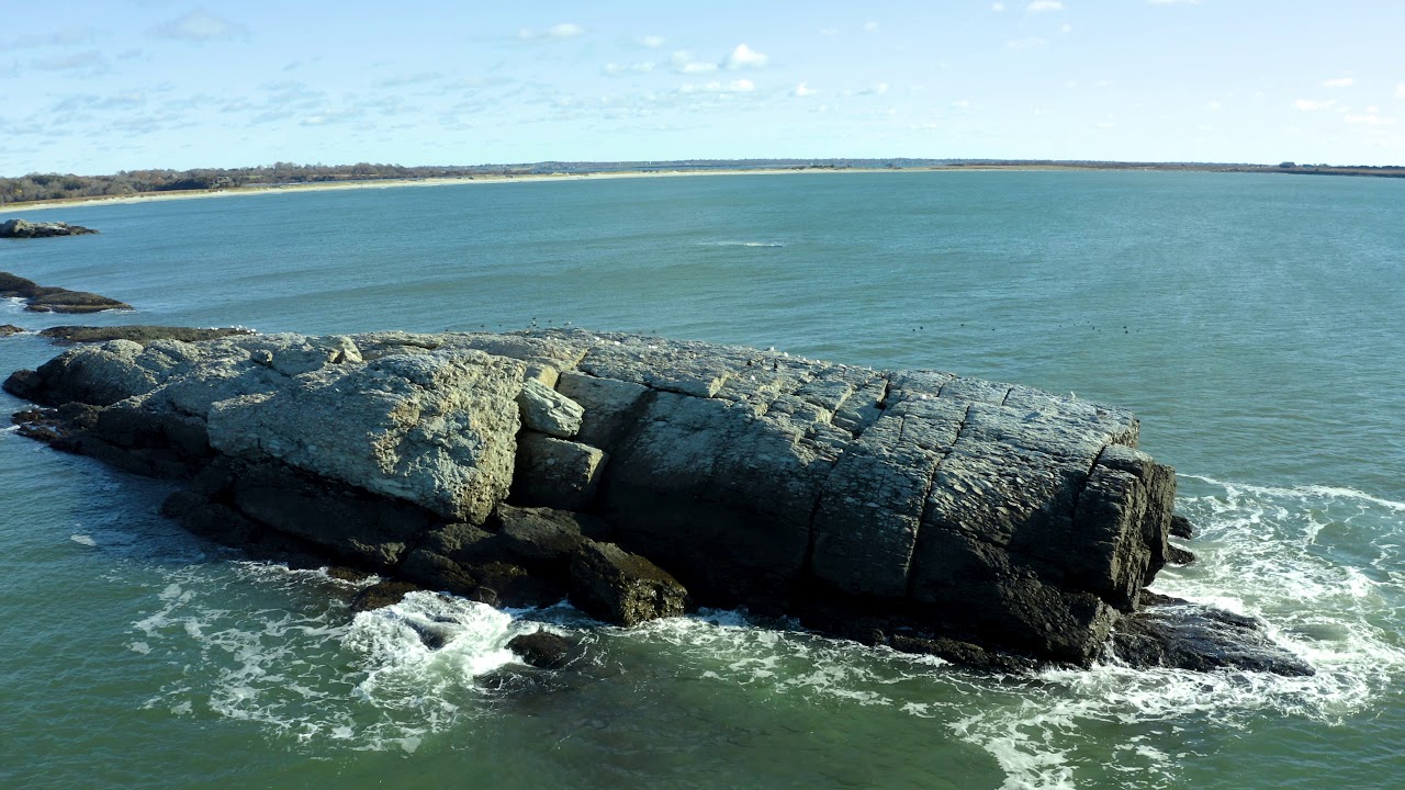 4K Drone Nature Relax Ocean, Elephant Rock Middletown Rhode Island