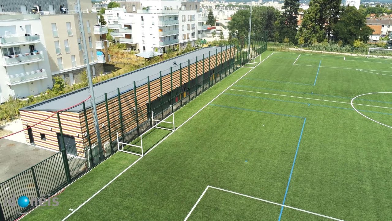 Vestiaires du stade Coutif à Sannois (95)