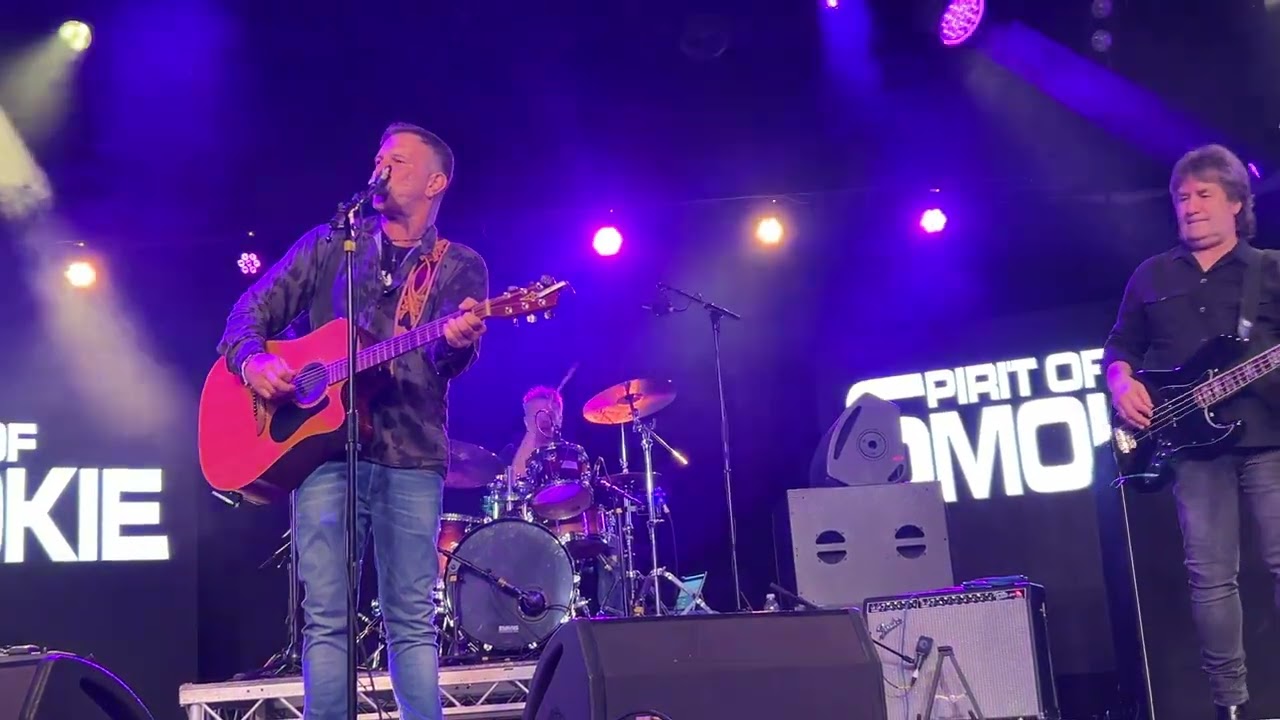 SPIRIT OF SMOKIE - Living Next Door To Alice