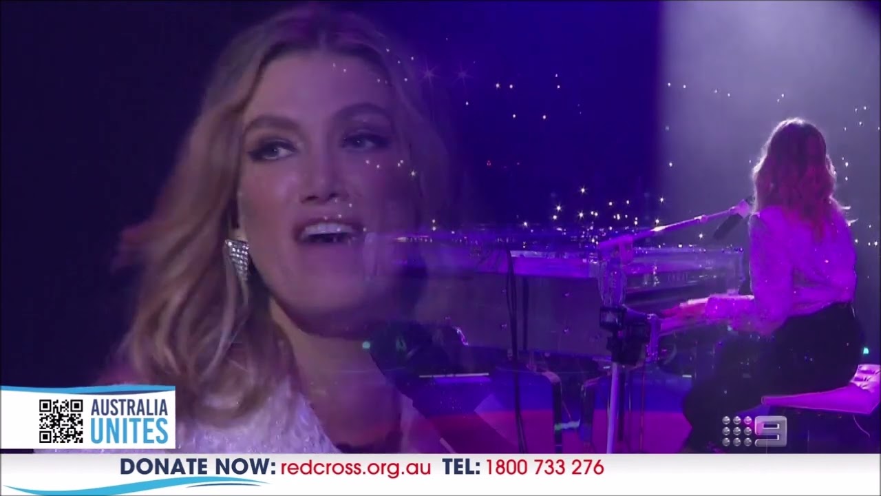 Delta Goodrem - Crash & Dear Life (Bridge Over Troubled Dreams Tour)