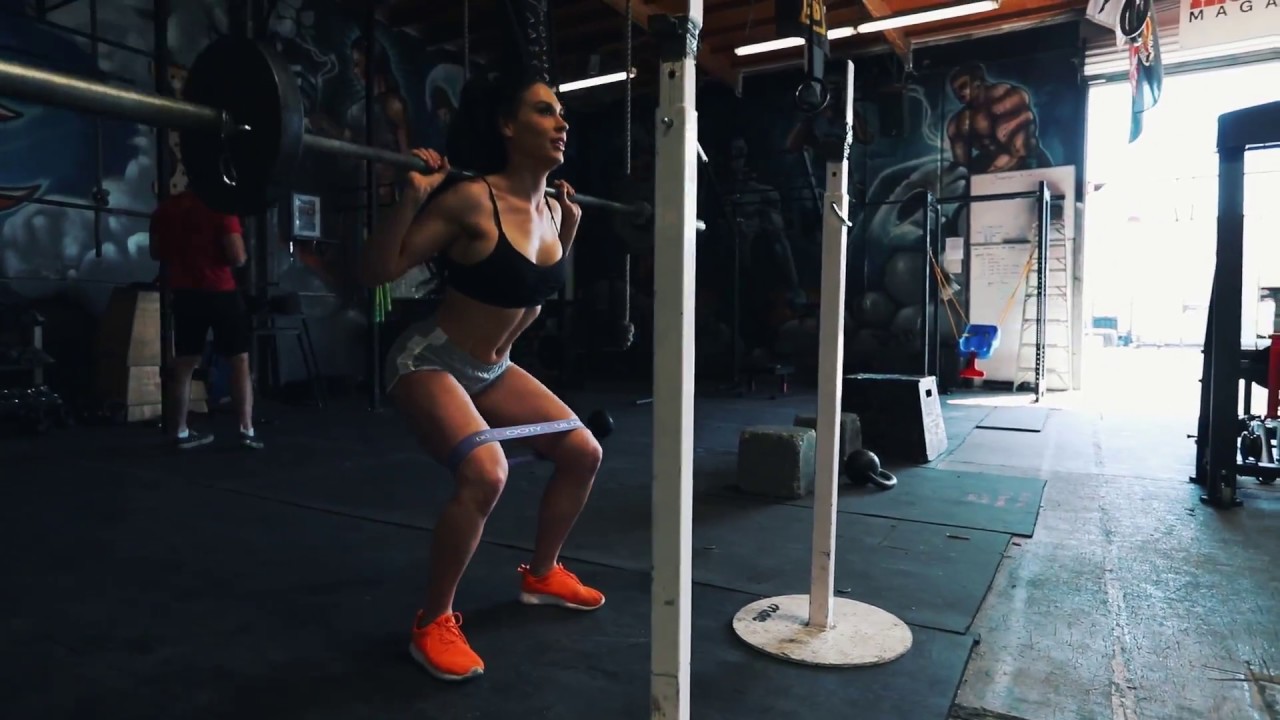 ASHLEY KALTWASSER x Booty Builder