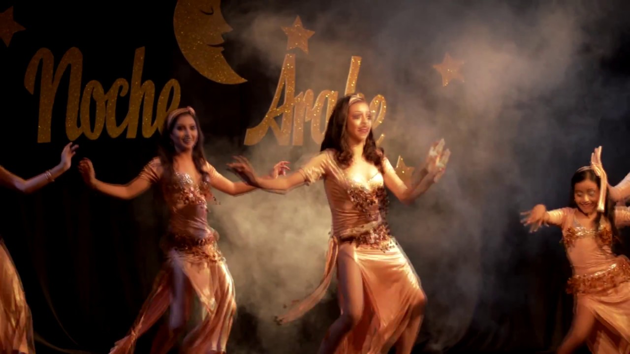 Baladi ya oyouni Grupal - Evento noche árabe 2018 Karolin Toala Bellydance Artist