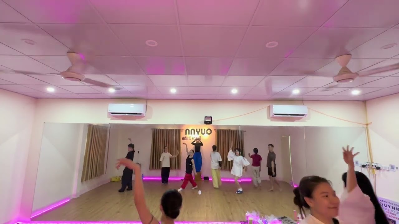 Múa: Giai điệu tự hào