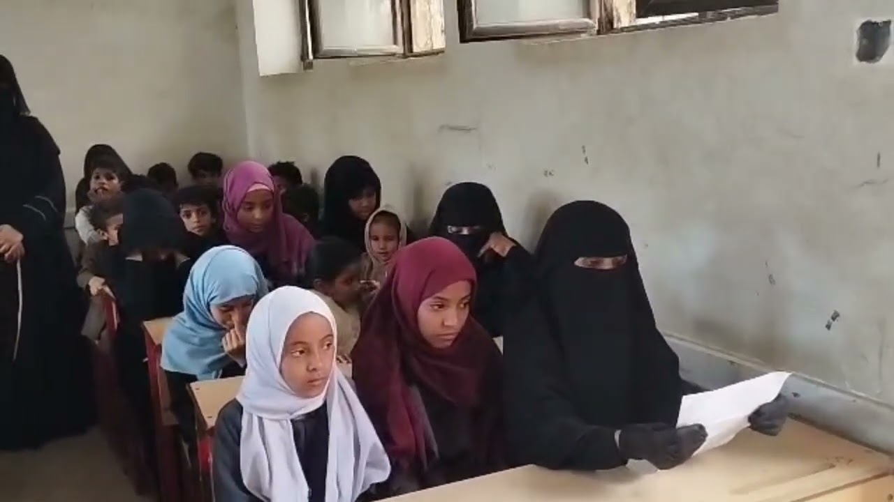 من الأمية إلى الخاتمة للقرآن — رحلة نجاح الطالبة عزيزة   بعد 8 سنوات في مركز الشفاء 