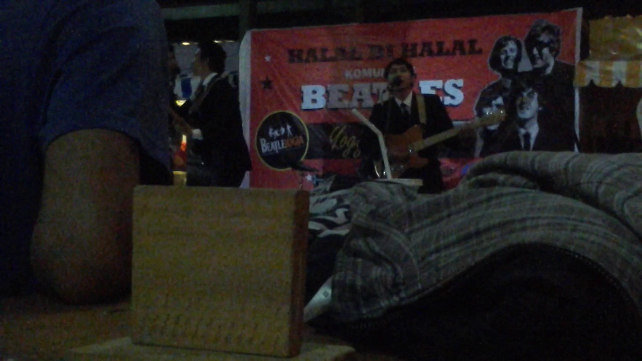 25. Halal Bi Halal Komunitas BEATLES @Terminal Cafe: BeatFlash-She Loves You