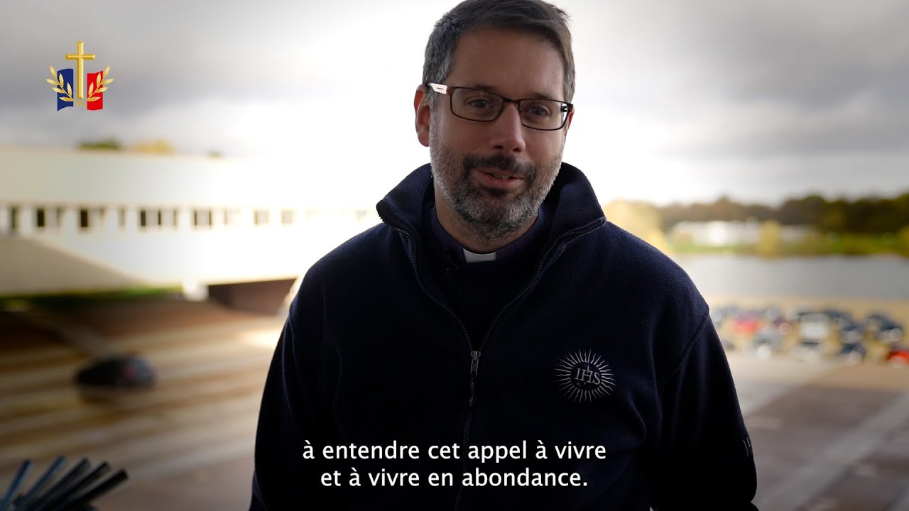 Portraits d'aumôniers - Padre Gonzague, aumônier de l'École Polytechnique