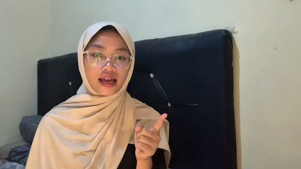 TUGAS BAHASA INDONESIA READING VLOG_AISYAH KAMILAH XXI 1